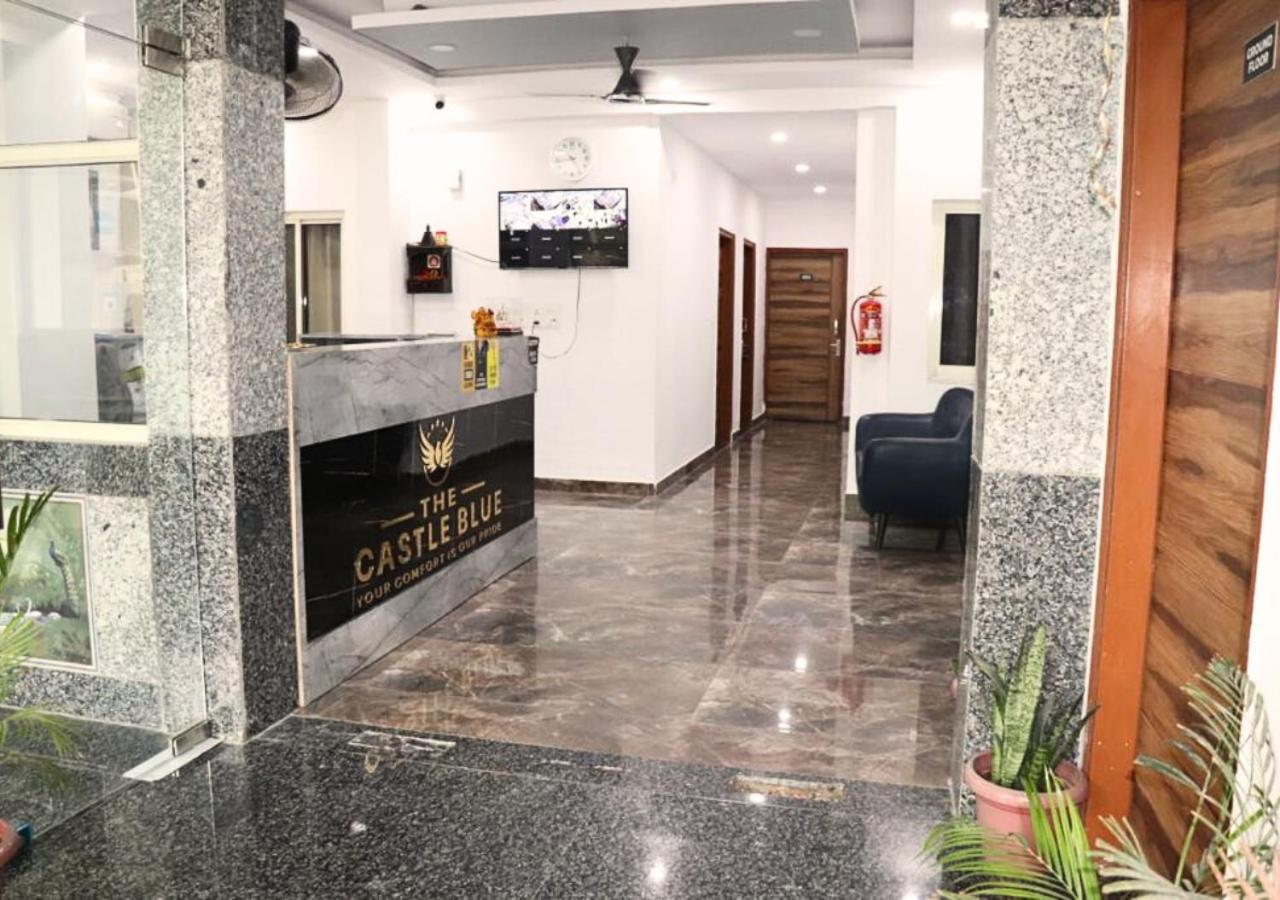 The Castle Blue Hotel Greater Noida Bagian luar foto